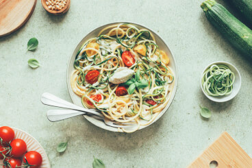 Kräuter Zoodles leichte Gerichte für Frühlingstage